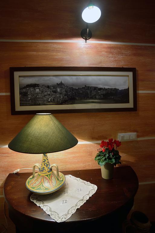 Il Triclinio B&B ピアッツァ・アルメリーナ エクステリア 写真