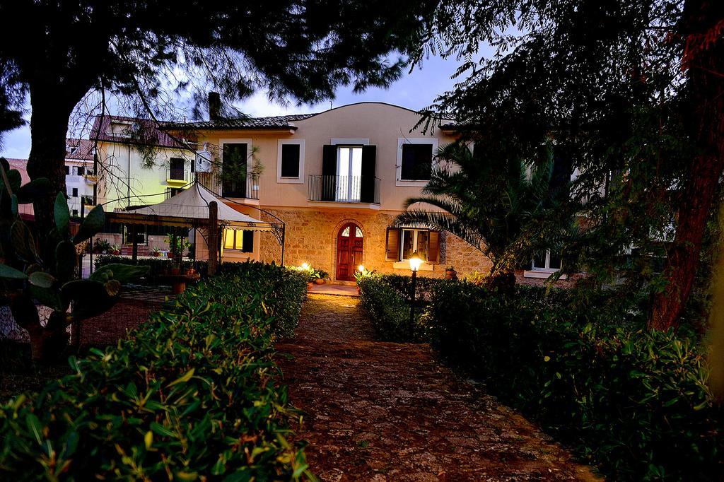 Il Triclinio B&B ピアッツァ・アルメリーナ エクステリア 写真